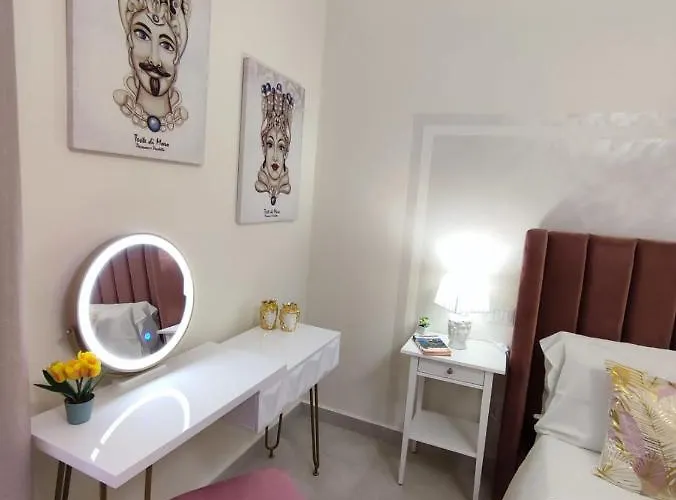 Siracusa Ortigia By Duomo Syracuse